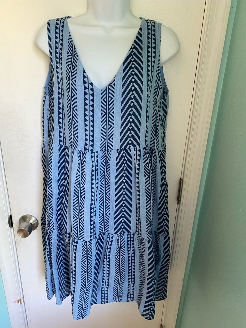 Sleeveless Bellambia Linen Patterned Dress VGUC